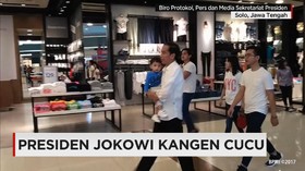 Presiden Jokowi Habiskan Akhir Pekan Bersama Cucunya