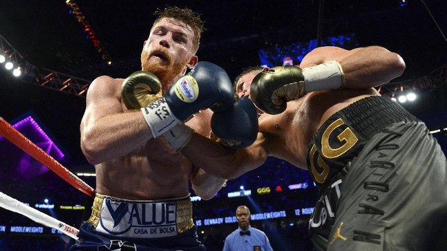 Saul 'Canelo' Alvarez' menyatakan rematch lawan Gennady Golovkin harus jadi prioritas utama dirinya dibandingkan laga lain di tahun 2018 nanti.