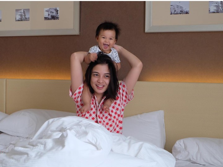 Foto: Imutnya Chelsea Olivia, si Mama Muda