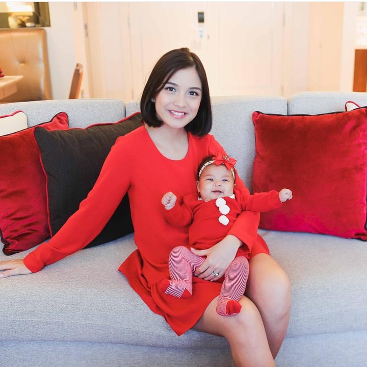 <div>Kompak pakai baju merah-merah. (Foto: Instagram @chelseaoliviaa) </div><div> </div>