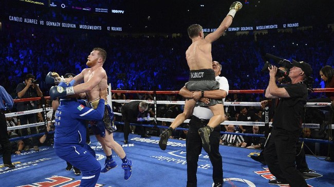 Saul 'Canelo' Alvarez dan Gennady Golovkin akan menjalani tarung ulang kelas menengah di T-Mobile, Nevada, 15 September mendatang.