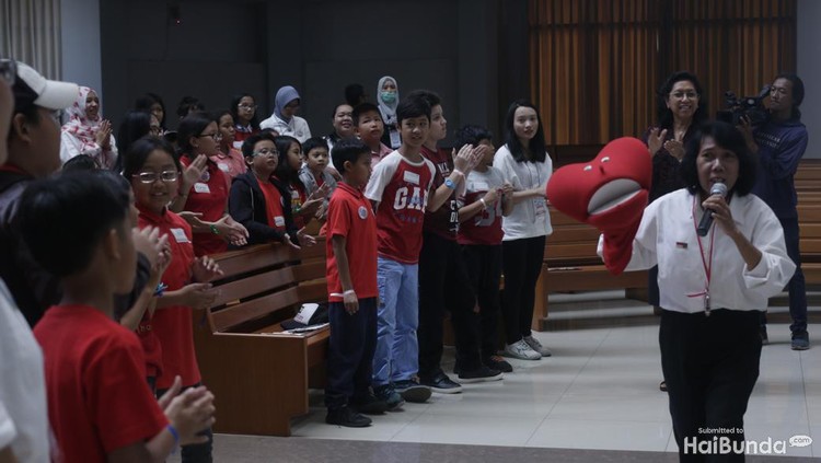 Mau mengenalkan keberagaman ke si kecil, Bun? Wisata Rumah Ibadat bisa dicoba nih.