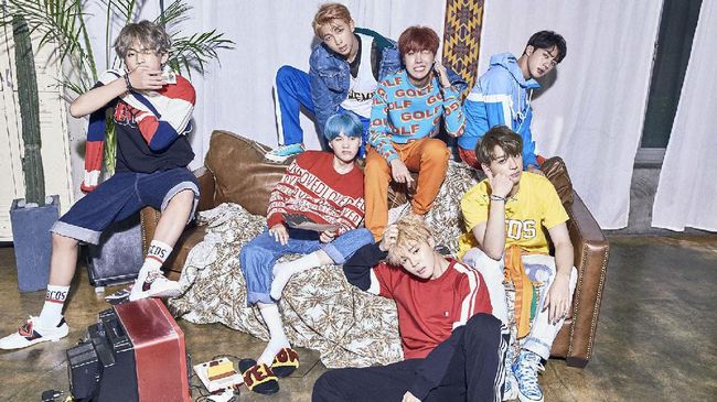 Duet Steve Aoki dengan BTS di 'MIC Drop' ternyata baru awal. Aoki menyebut ia bakal merilis sejumlah karya lainnya dengan RM Cs itu pada 2018.