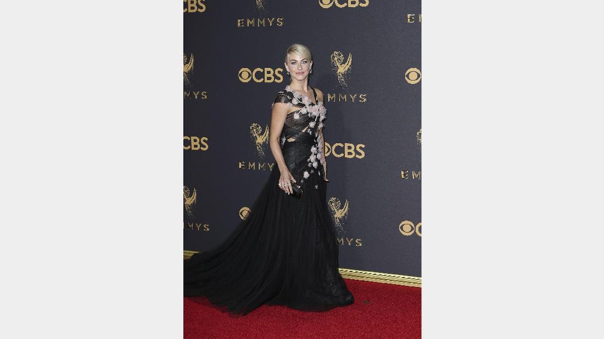 Deretan Gaun Terbaik dan Terburuk di Emmy Awards 2017