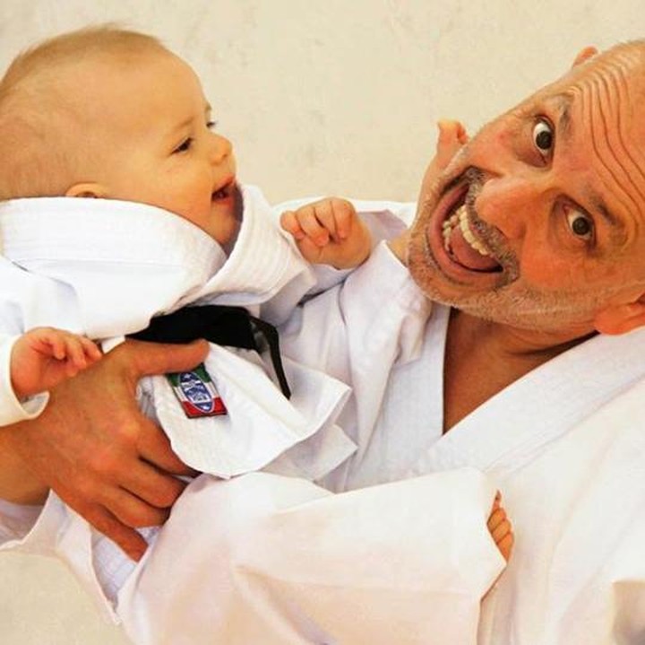 <p>Ciat! Kecil-kecil udah jago nendang! (Foto: Instagram @fiore.tartaglia)</p>