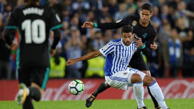 Real Madrid sukses kembali ke jalur kemenangan saat menaklukkan tim tuan rumah Real Sociedad 3-1. Berikut fakta-fakta menarik kemenangan Madrid.