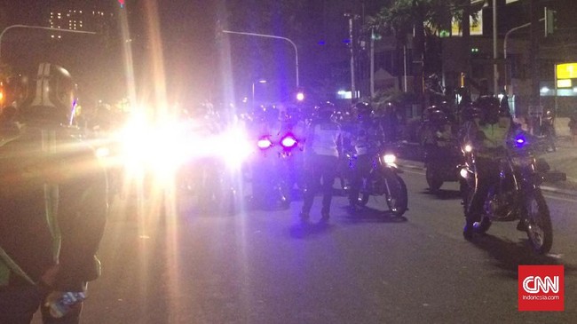 Mereka yang diamankan masih berstatus sebagai saksi dan didalami perannya dalam kericuhan yang terjadi dini hari tadi di depan Gedung LBH Jakarta.