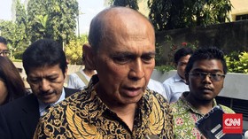 Kivlan Zen Tuduh Tiga Partai Pendukung Jokowi Gandeng Komunis