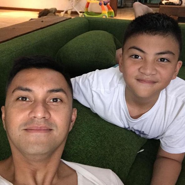 Umur boleh 41 tahun, tapi ayah Anjasmara tetap awet muda nih! (Foto: Instagram/ @anjasmara)
