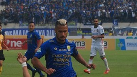Maitimo Siap Gantikan Peran N'Douassel di Persib