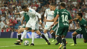 Mainkan Ronaldo, Madrid Ditahan Betis di Babak I