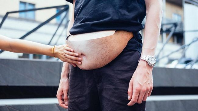 Tas pinggang bernama 'Dadbag' ini mampu membuat pemakainya memiliki perut buncit secara instan.