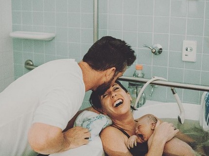 Foto: Adem! Senyum Bahagia Seorang Ibu Setelah si Kecil Lahir
