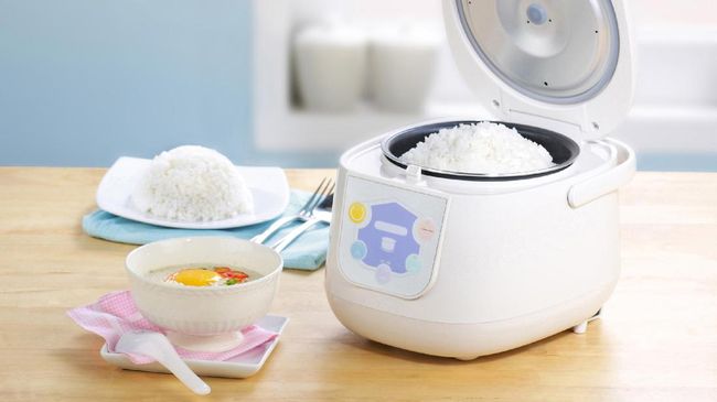 Rice cooker atau penanak nasi bisa jadi alat yang digunakan untuk memasak makanan lainnya, seperti bubur, makaroni keju, dan atau oatmeal.