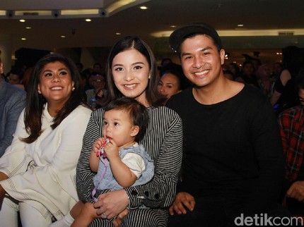 Chelsea Olivia Tak Mau Oleskan Lipstik ke Puting Saat Sapih Anak