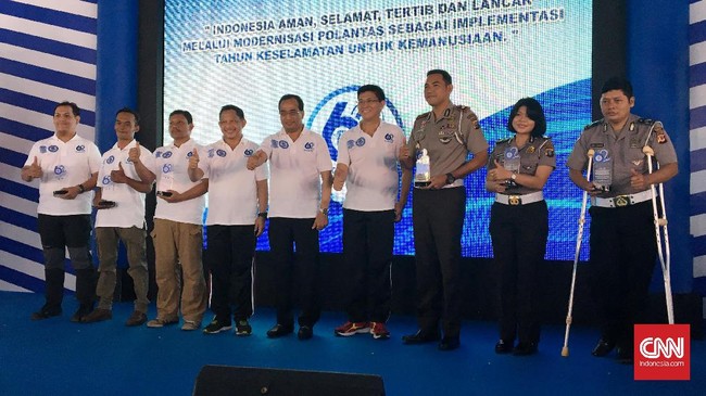 Kapolri kritik anggota polantas yang menegakkan hukum demi keuntungan pribadi, seperti mencari kesalahan pengendara lalu lintas atau 'prit-jigo'.
