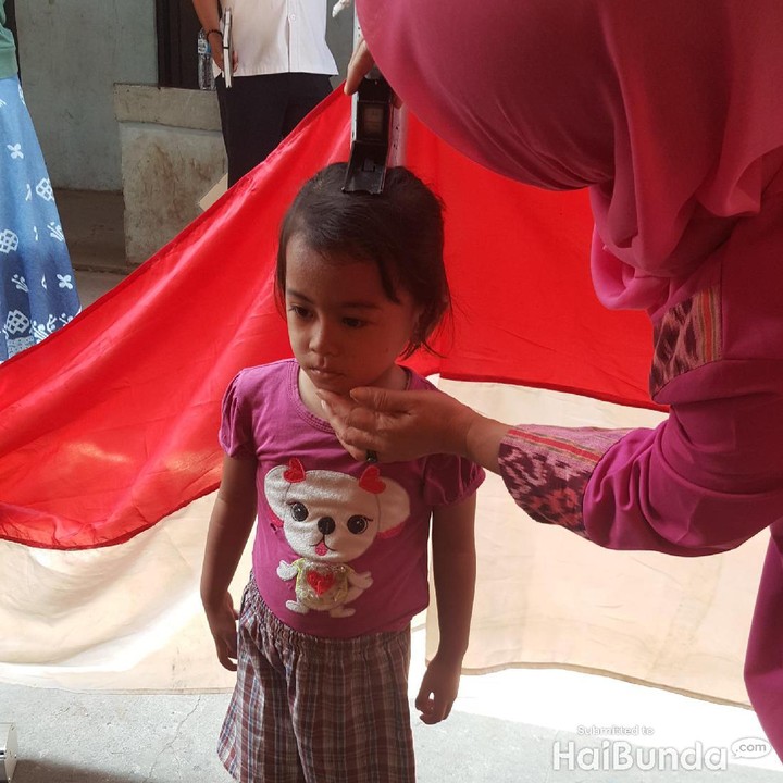 Untuk para orang tua, kita pun harus tenang ketika anak disuntik biar anak nggak tantrum Bun. (Foto: Amel/ HaiBunda)