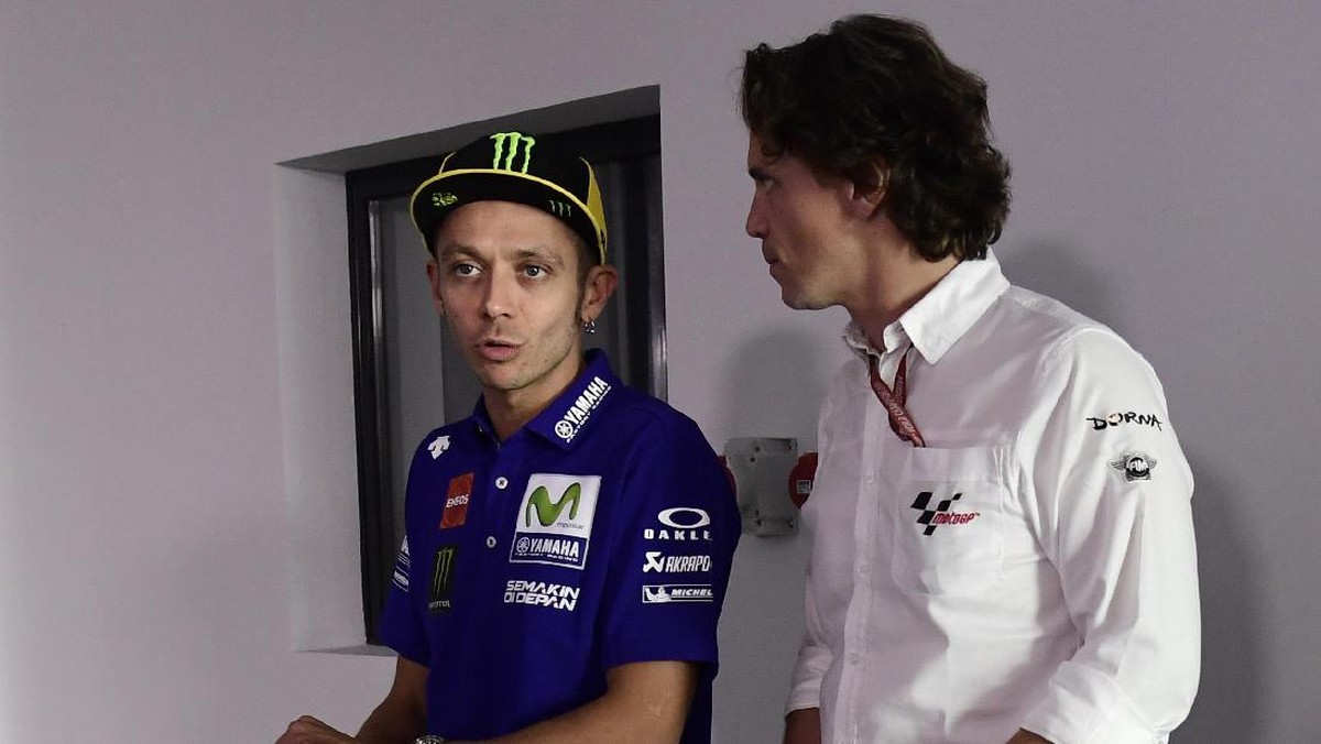 FOTO: Valentino Rossi Pincang di Konferensi Pers GP Aragon