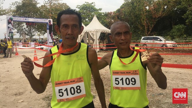 Peraih medali di SEA Games 1995 dan 1997 menjadi juara di kategori Master Man dan Master Women pada Sunset Trail Run Tanjung Lesung 2017.