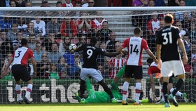 Lukaku Antar MU Ungguli Southampton di Babak I