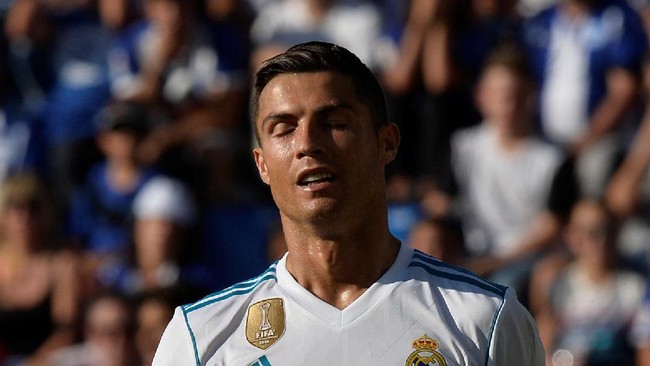 Pelatih Real Marid, Zinedine Zidane, menjelaskan Cristiano Ronaldo tidak risau dengan fakta produktivitas gol yang tak menggembirakan di awal musim ini.