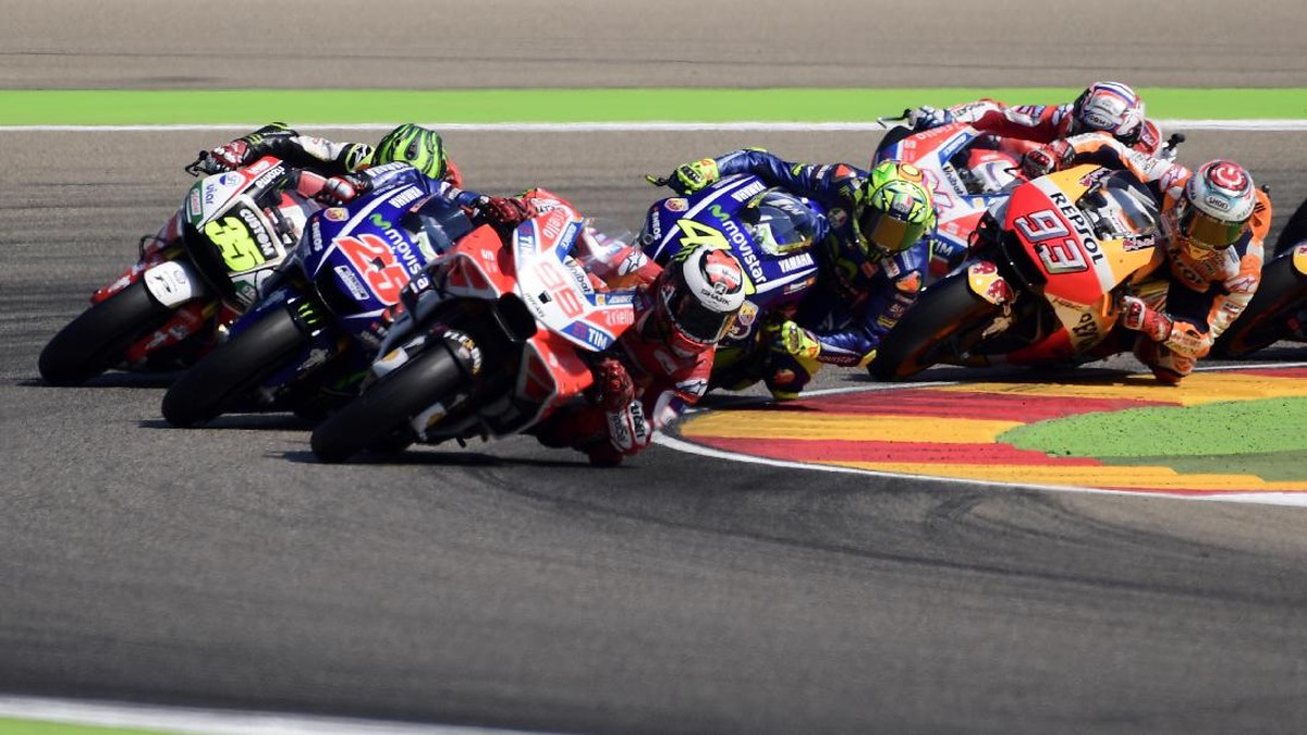FOTO: Rossi Diasapi Empat Pebalap Spanyol di GP Aragon