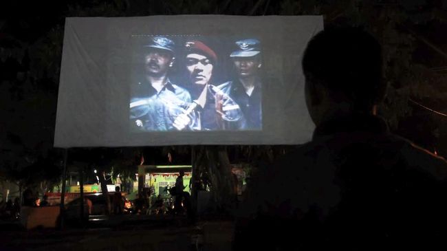 Bioskop Trans TV hari ini, Senin (26/9) akan menayangkan film Penumpasan Pengkhianatan G 30 S PKI.