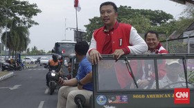 Disambut Menpora, Kontingen Paragames Diarak di Surakarta