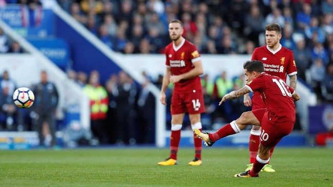 Kapten Liverpool Jordan Henderson menyebut Philippe Coutinho sebagai pemain fantastis dan mampu menciptakan hal-hal ajaib di laga krusial.