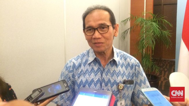 Kabid Kesehatan Satgas Covid-19 Akmal Taher mengundurkan diri dari jabatannya dan akan kembali mengajar di Fakultas Kedokteran UI.