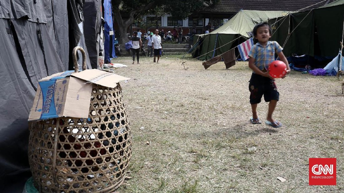 Mereka Mengungsi Karena Aktivitas Gunung Agung