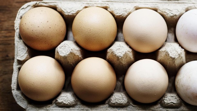 Harga telur di AS meroket 49 persen per November 2022, salah satu penyebabnya adalah flu burung yang menewaskan 60 juta unggas.