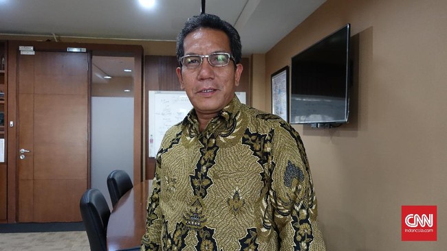 Proses pengalihan saham (tender offer) harus dilaporkan terlebih dahulu ke publik maupun Otoritas Jasa Keuangan (OJK).