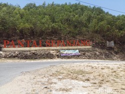 Pantai Sepanjang Gunungkidul: Lokasi, Fasilitas, Harga Tiket, dan Keindahannya