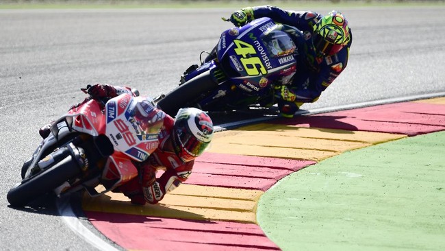 Jelang bergulirnya MotoGP Catalunya di Sirkuit Barcelona, 15-17 Juni, pebalap Ducati Jorge Lorenzo menyindir prestasi Valentino Rossi saat masih di Ducati.
