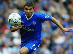 Adrian Mutu Kenang Momen Buruknya di Chelsea Imbas Konsumsi Kokain