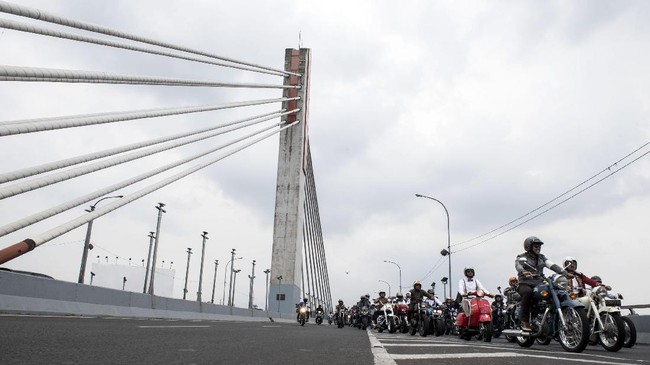 Sekjen Gerindra mengatakan Prabowo menitipkan ke Dhani agar bisa membangun Bandung menjadi kota nan lebih baik lagi ke depan.