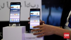 Apple Batal Adopsi, Samsung Tetap 'Ngebet' Pakai UnderDisplay