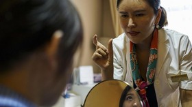 Tren 'Menyulap' Wajah yang Tak Selalu Indah