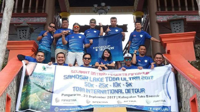 Pelari FIFGROUP Cetak Prestasi di Maraton Danau Toba Para pelari putra dan putri FIFGROUP berhasil menembus 10 besar dalam ajang Sumut-Samosir Lake Toba Ultra 2017, kompetisi yang diikuti 800 peserta.