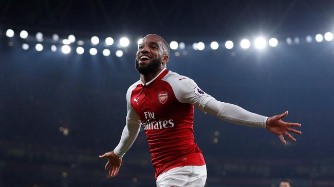 Manajer Arsenal, Arsene Wenger, memuji performa impresif Alexandre Lacazette yang sukses memborong dua gol ke gawang West Bromwich Albion di Emirates.