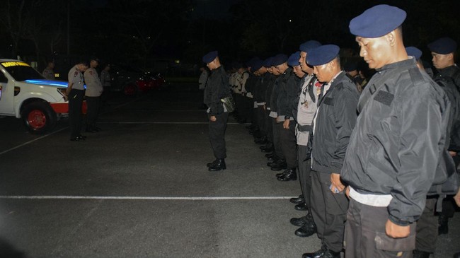 Brimob Nusantara merupakan jajaran personel Brimob gabungan dari berbagai wilayah, mulai tingkat daerah hingga pusat yang siap ditugaskan di mana saja.