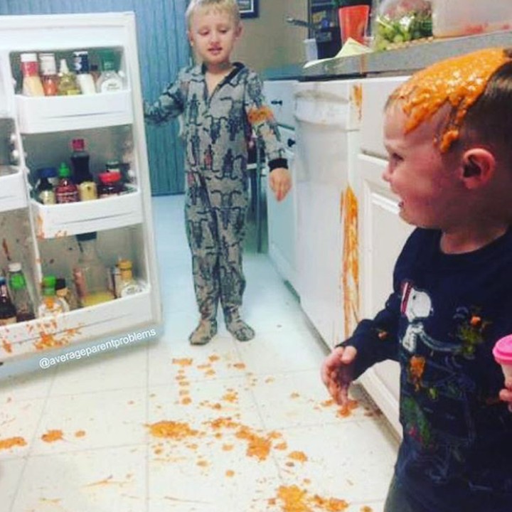 <p>Kalau yang ini, bisa jadi 'PR' tersendiri buat Bunda, nih. (Foto: Instagram @averageparentproblem)  </p>