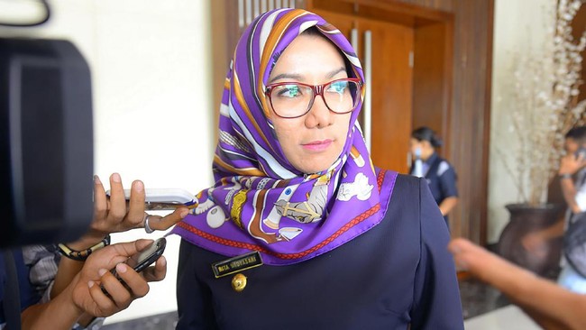 Golkar Kutai Kartanegara tetap mendukung Rita Widyasari sebagai Cagub dalam Pilkada Kaltim 2018 mendatang, meski Rita berstatus tersangka di KPK.