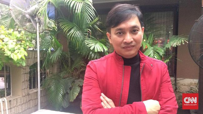Yovie Widianto konser di JCC pada 3 Mei. Tiket dijual mulai 15 Maret dengan kisaran Rp400 ribu hingga Rp5,5 juta. Berikut daftar harga tiket.