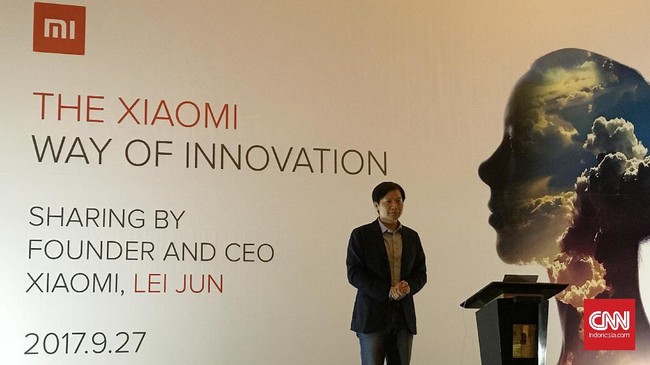 CEO dan pendiri Xiaomi, Lei Jun mengungkap rahasia bisa menjual produk murah yakni dengan mengambil margin tipis dan mengalokasikannya untuk riset.