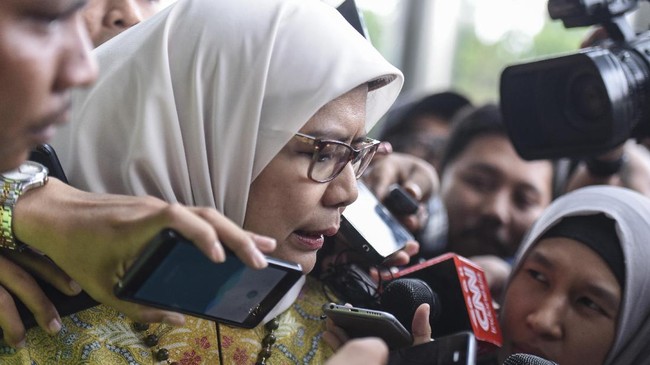 GM Jasa Marga tol Purbaleunyi telah diberhentikan sementara dari jabatannya karena kasus dugaan suap motor Harley Davidson terhadap Auditor BPK.