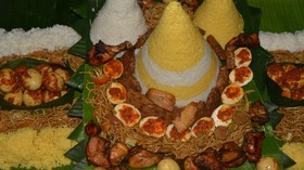 'Kenduri Cinta' Warga Solo untuk Pernikahan Kahiyang