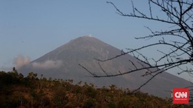 Pendapatan Bali Terancam Susut Rp2,47 T Akibat Gunung Agung