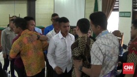 Sidang Taruna Akpol, Saksi dan Terdakwa Berpelukan Memaafkan